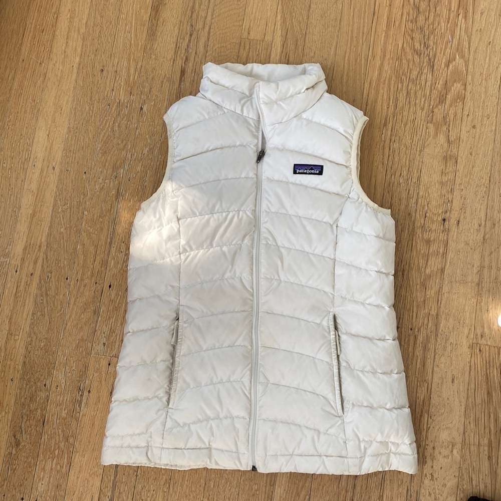 White Patagonia vest